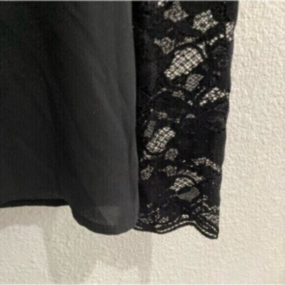 Modcloth Lace Mod V Neck Blouse Black Feminine Button Whimsy Goth - Picture 3 of 9